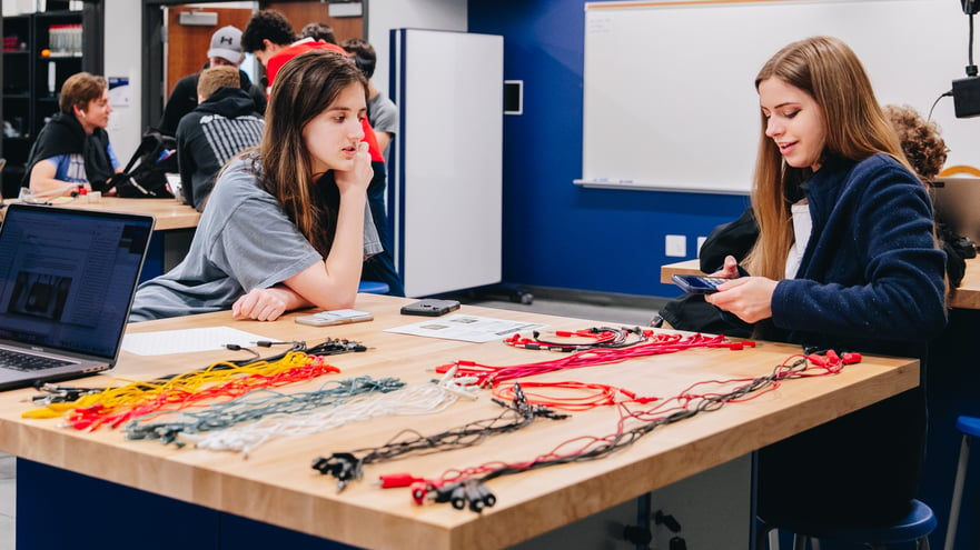 HS robotics girls